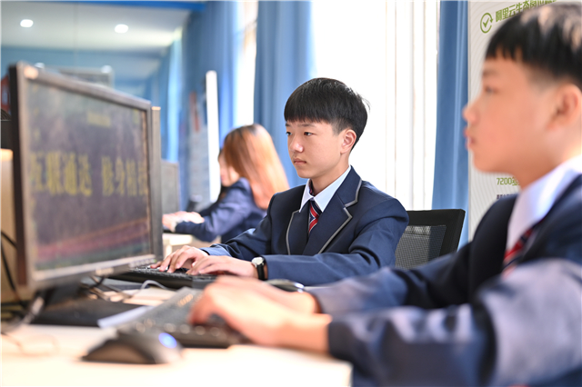 武漢新華電腦學校2024年春季預科班報名全面開啟！